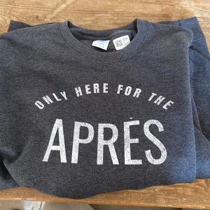 New XL unisex sweatshirt only here for the Apres